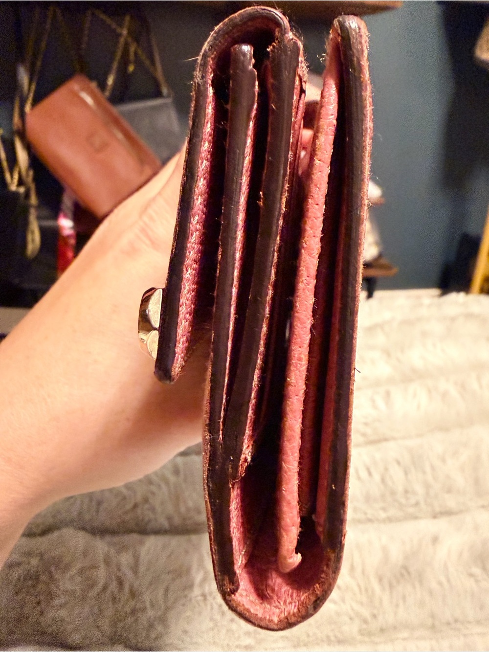 Gucci Beige Monogram Charmy Continental Canvas Wallet with Pink Leather Trim - Picture 7 of 8